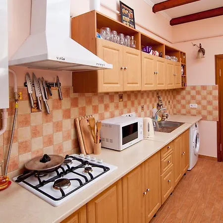 Uyutniy